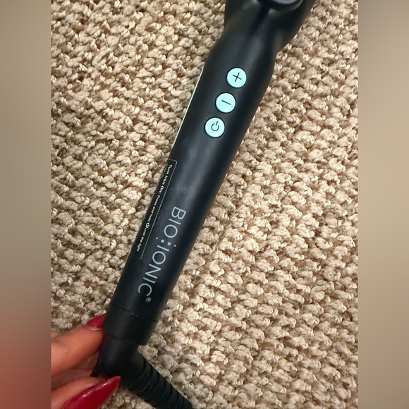 Bio Ionic Long Barrel Styler Curling Iron - Black 1.25 - Picture 2 of 4